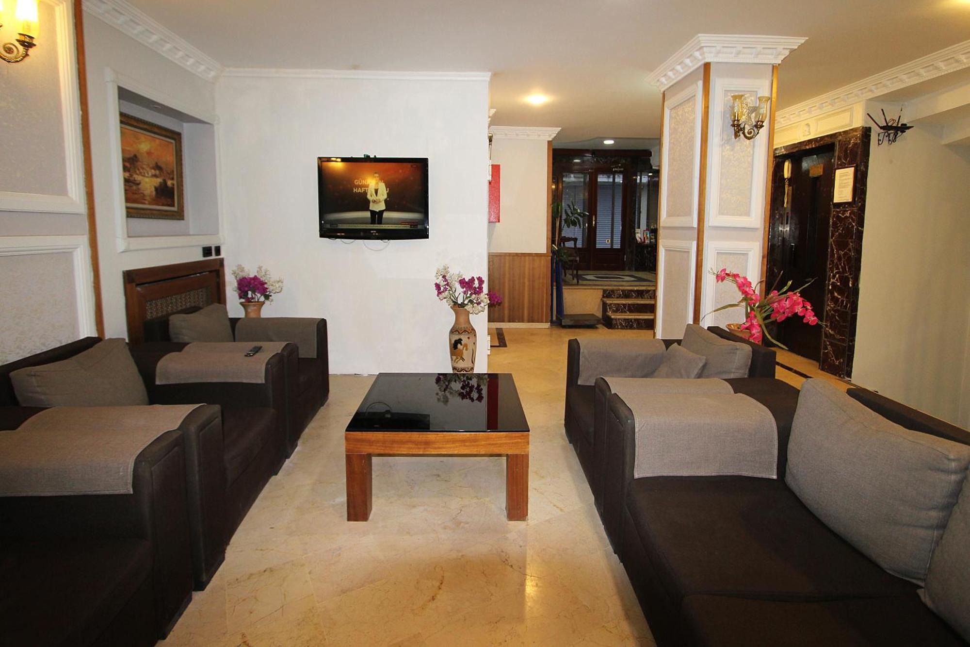 Lyon Hotel Истанбул Екстериор снимка