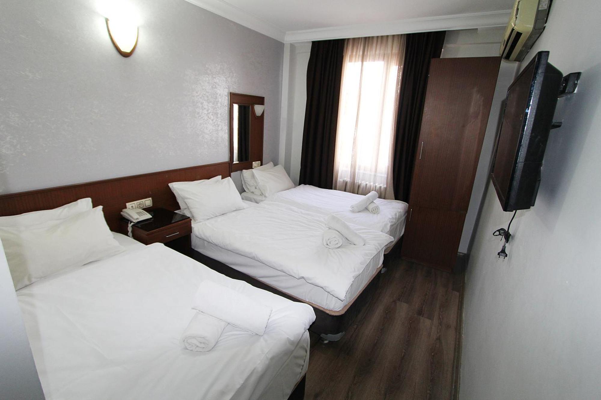 Lyon Hotel Истанбул Екстериор снимка